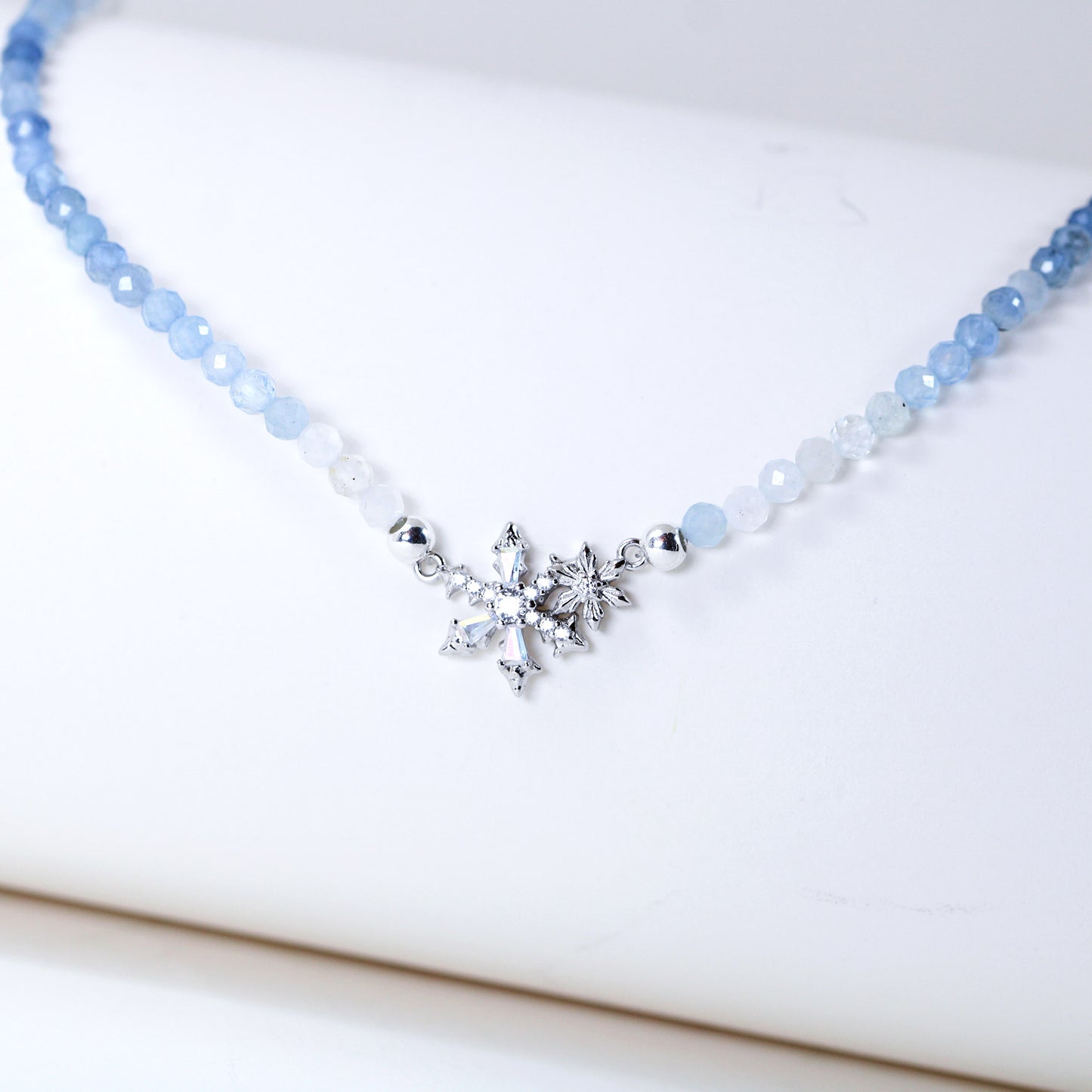 snowflake aquamarine beaded necklace