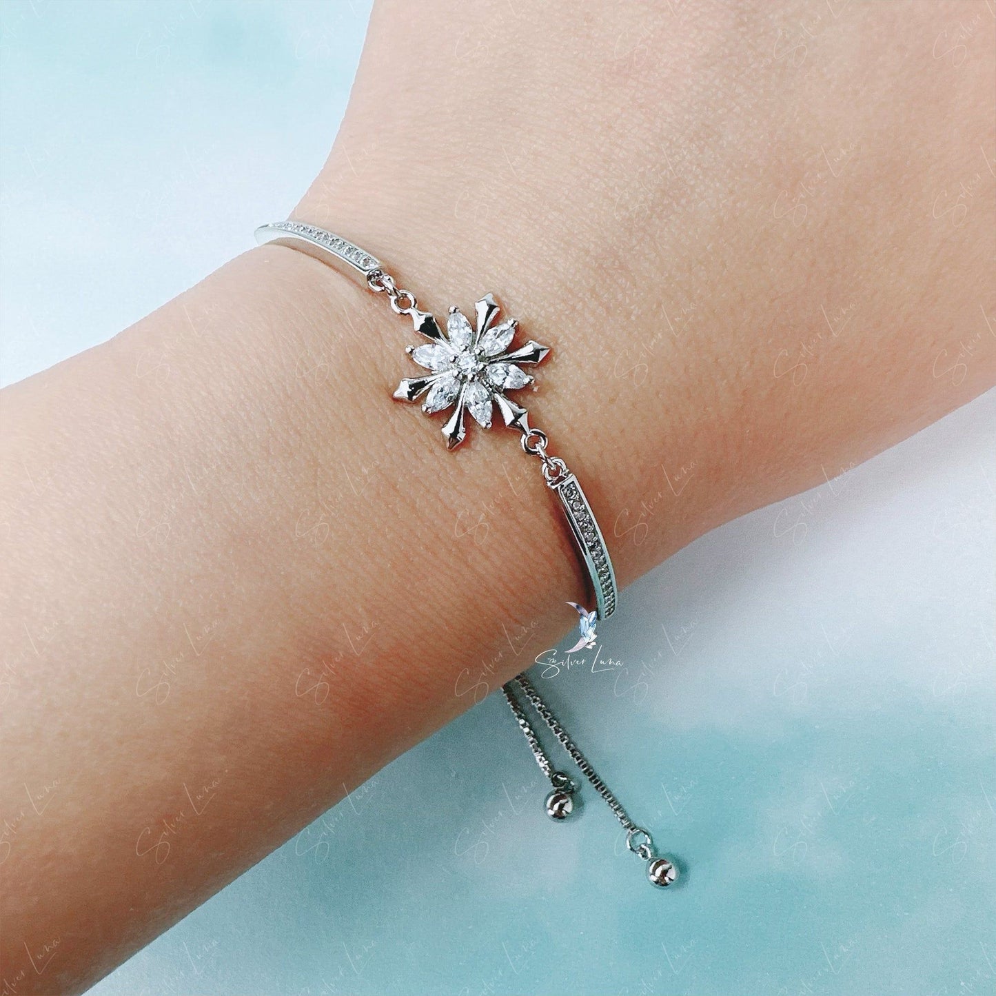 Snowflake adjustable bracelet