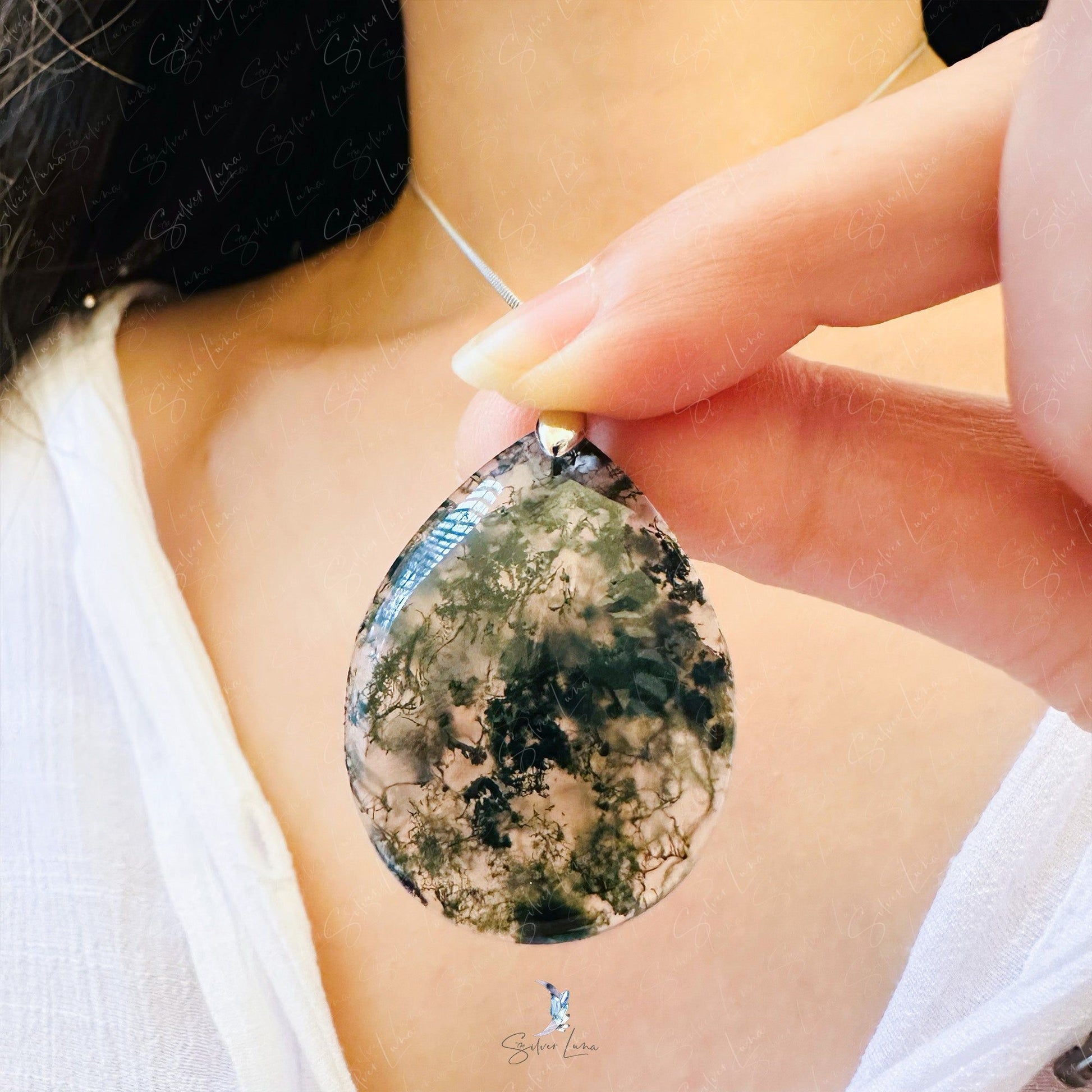 moss agate teardrop pendant