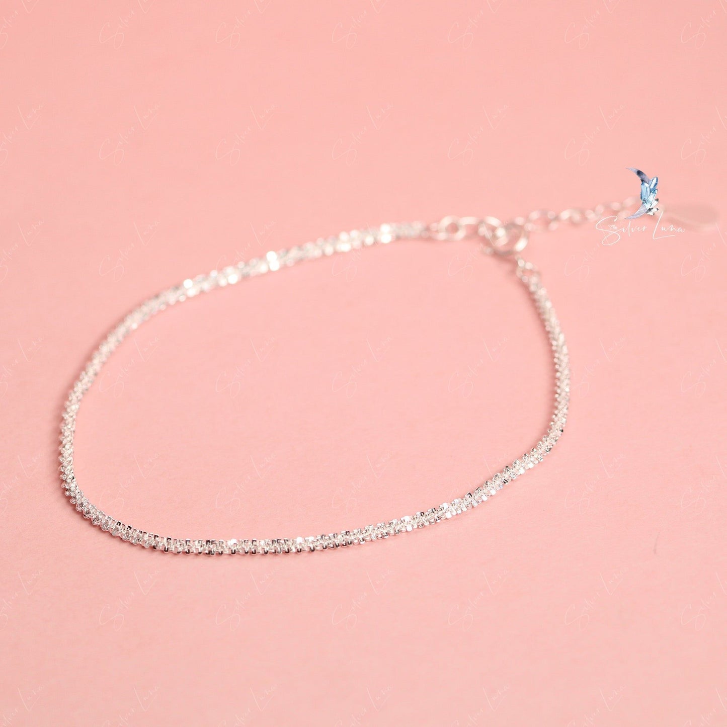 Minimalist twist chain bracelet