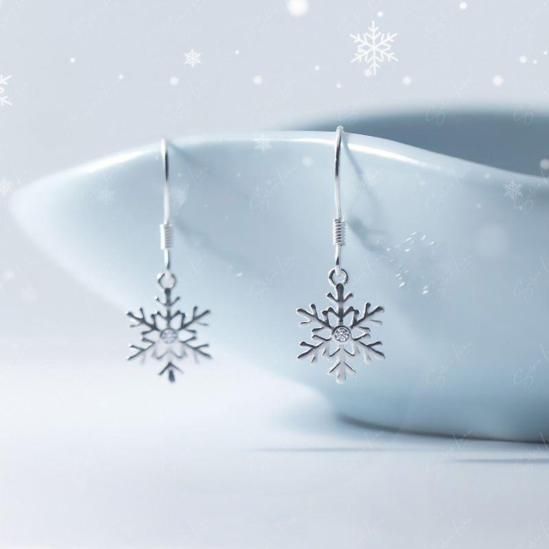 Snowflake dangle drop earrings