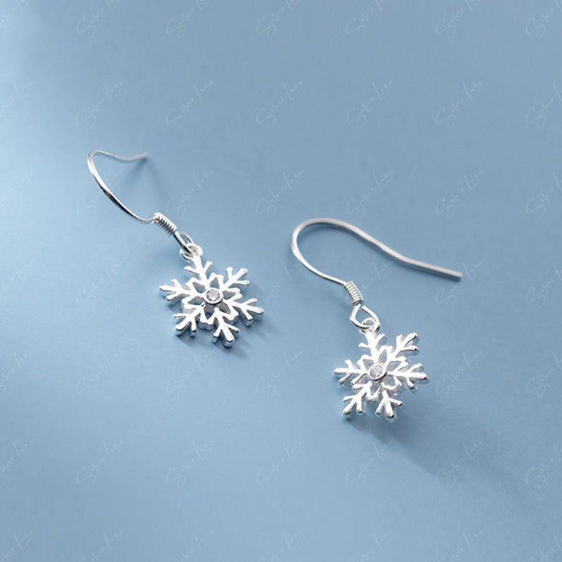 Christmas snowflake silver earrings