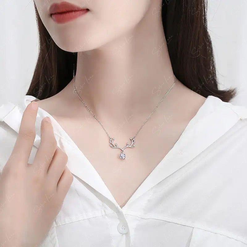 1CT Moissanite el antler pendant necklace