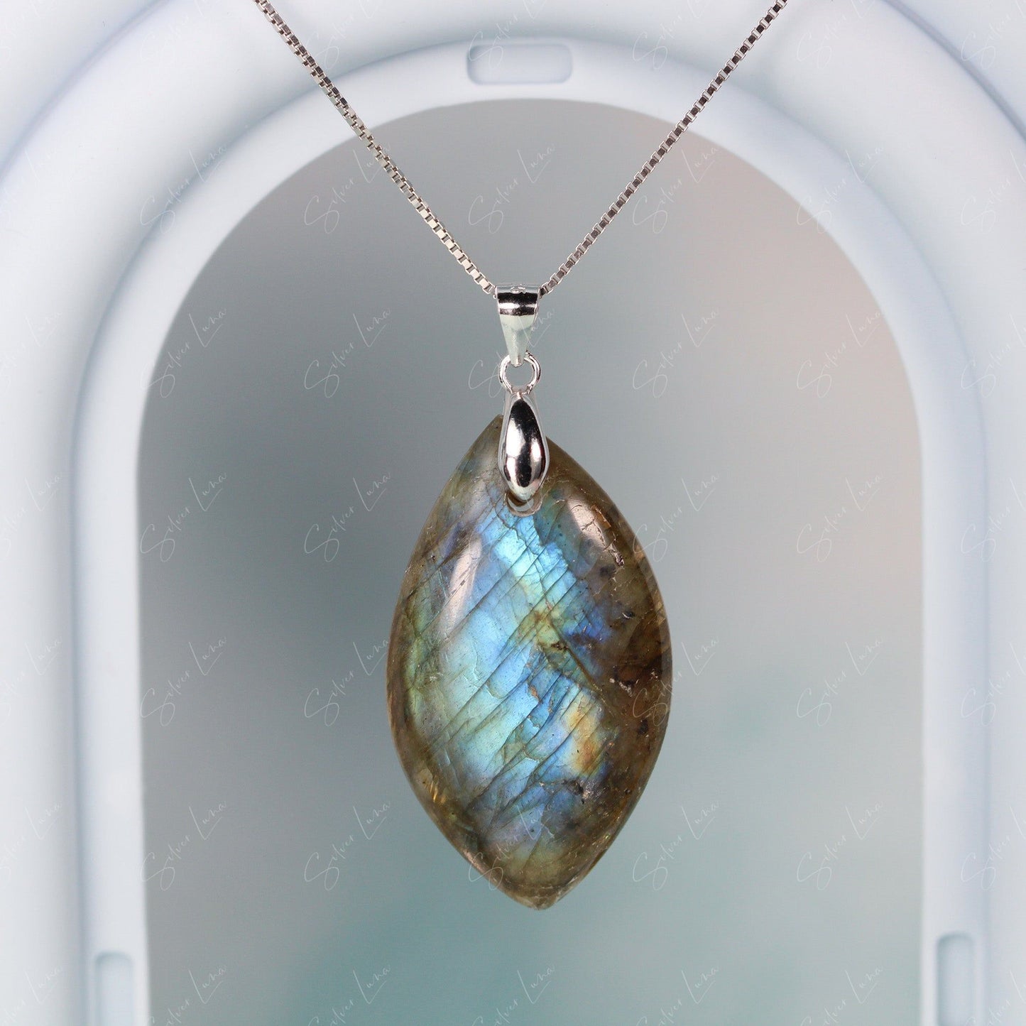 Labradorite sterling silver pendant necklace