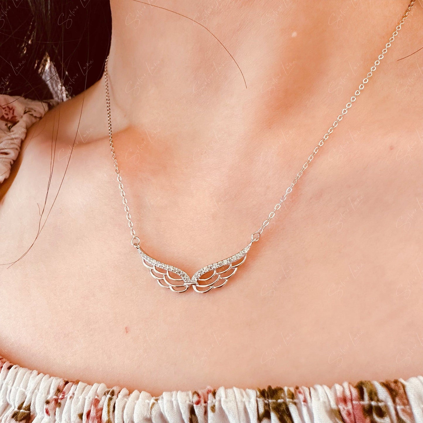 dainty angel wing necklace