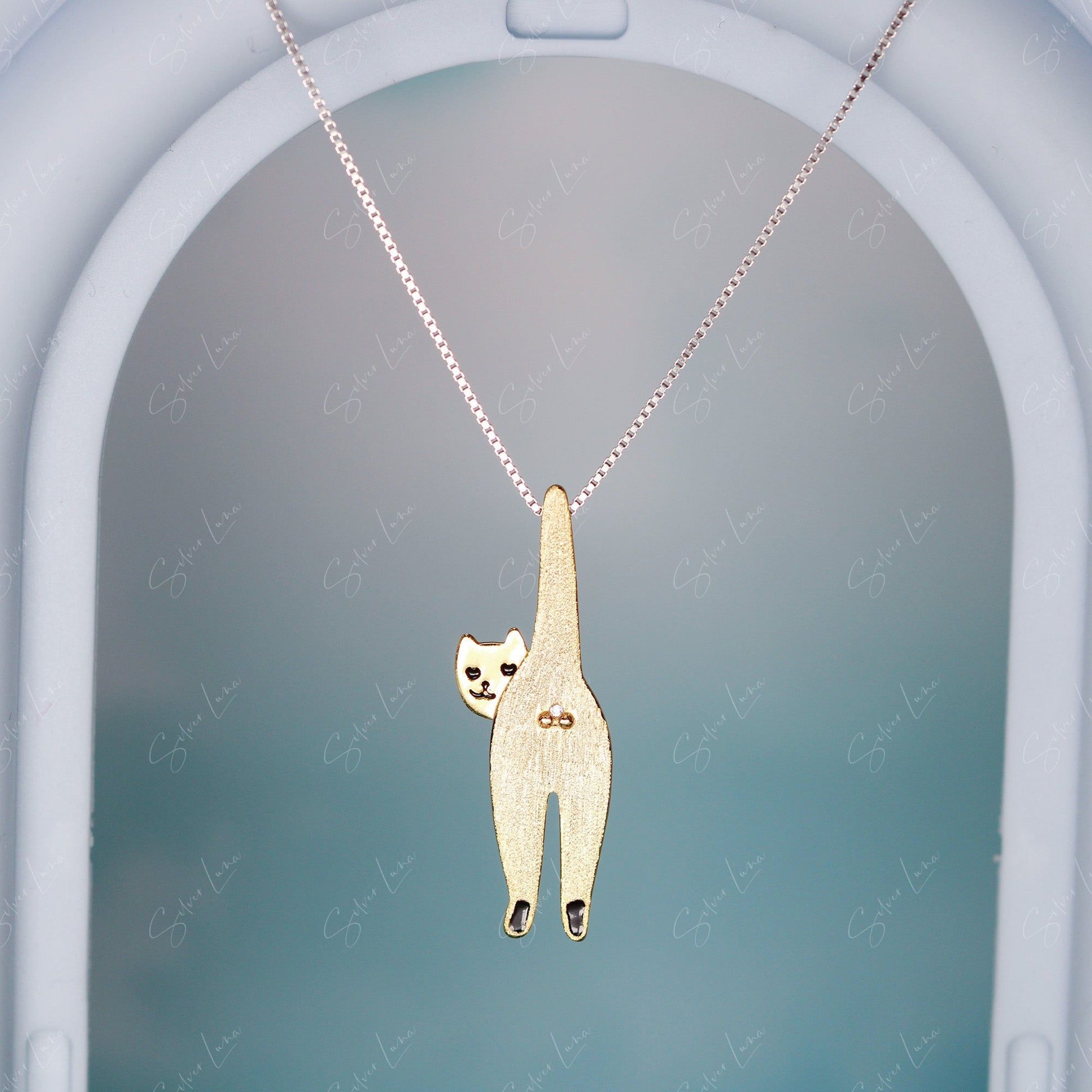 funny cat necklace