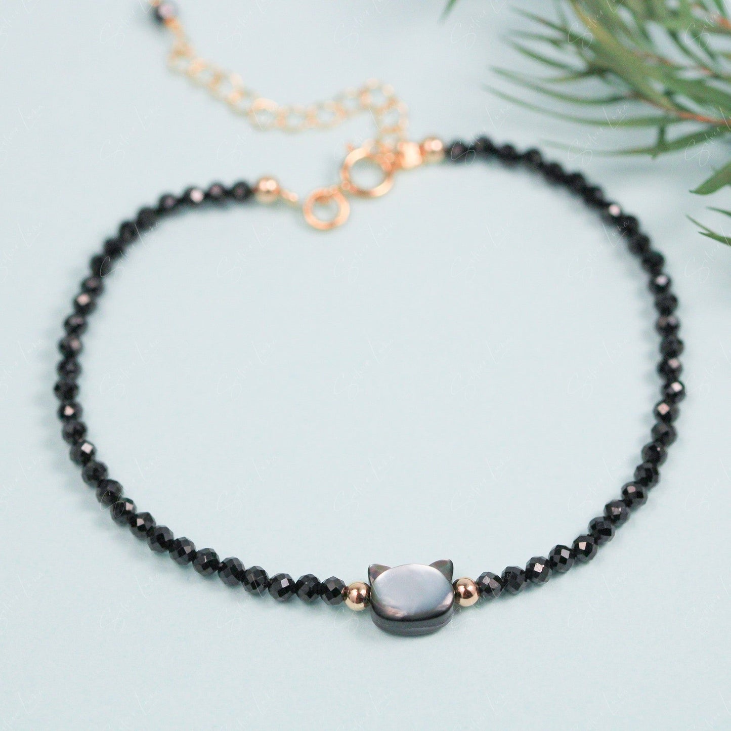black cat crystal bead bracelet