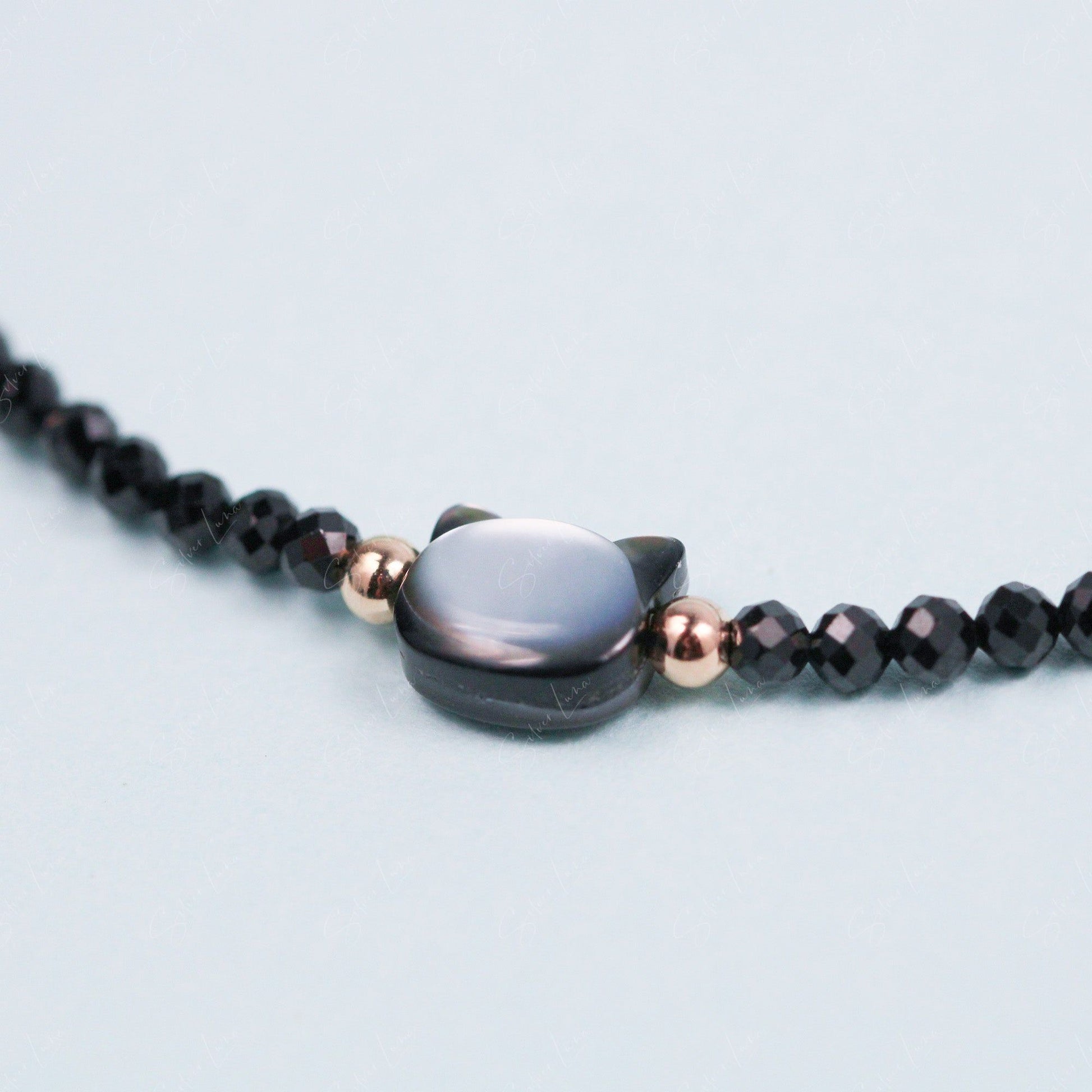 black cat bead bracelet