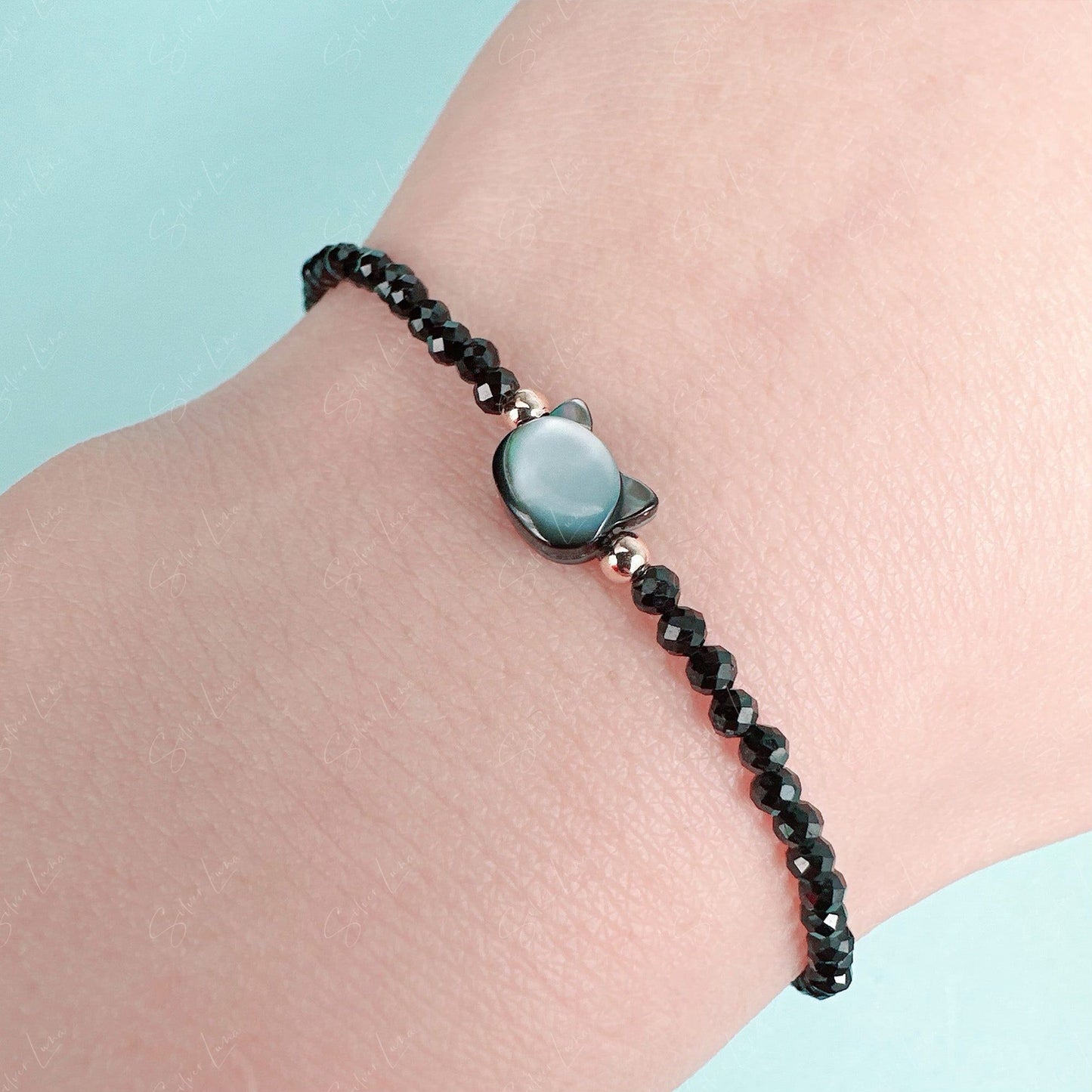 black cat crystal bead bracelet