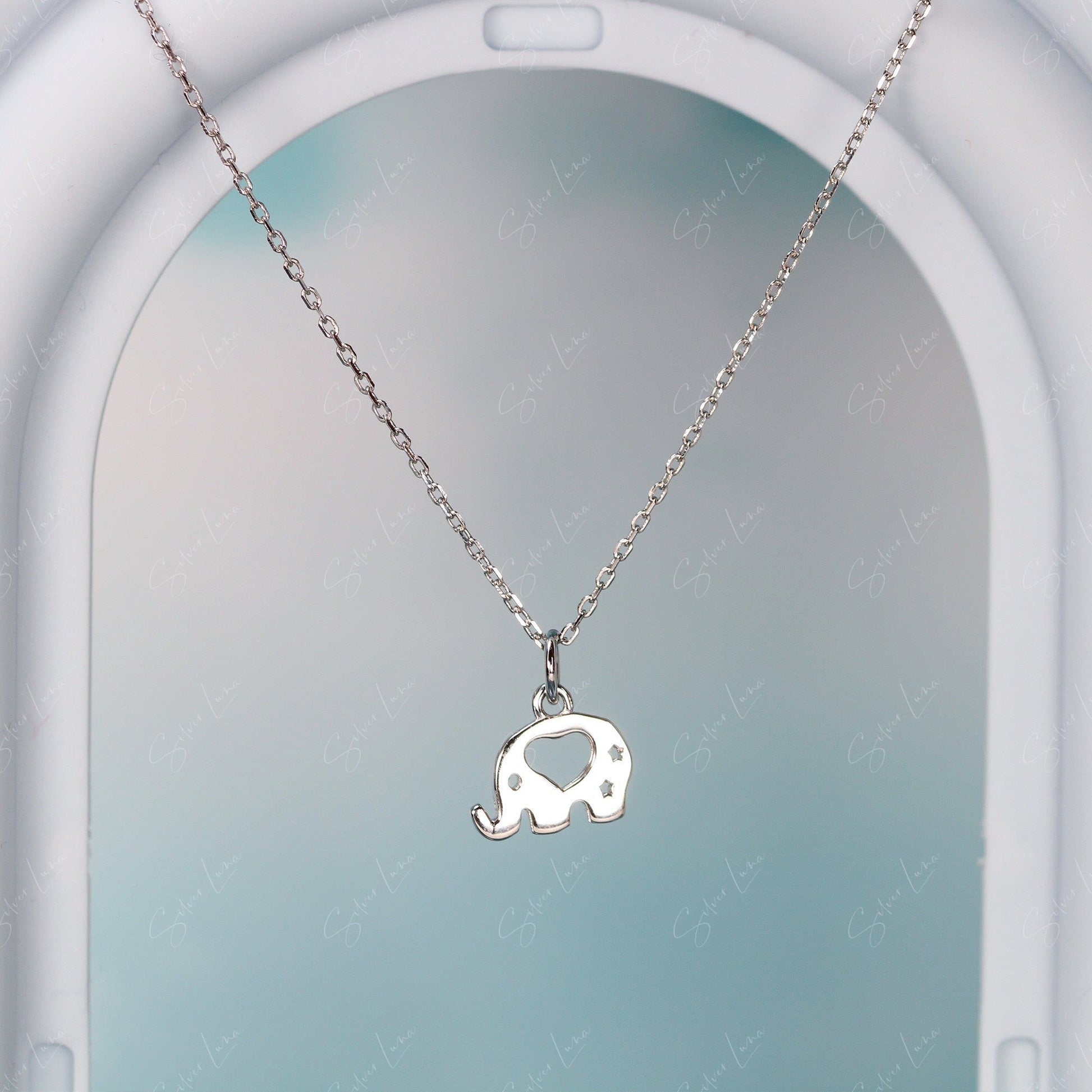 silver elephant pendant necklace