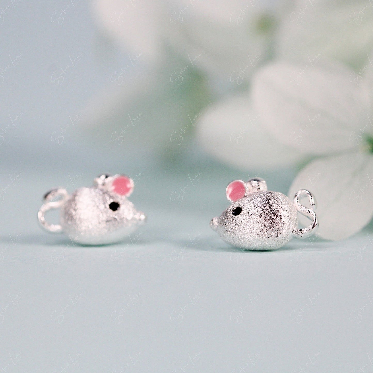 sweet little mouse stud earrings