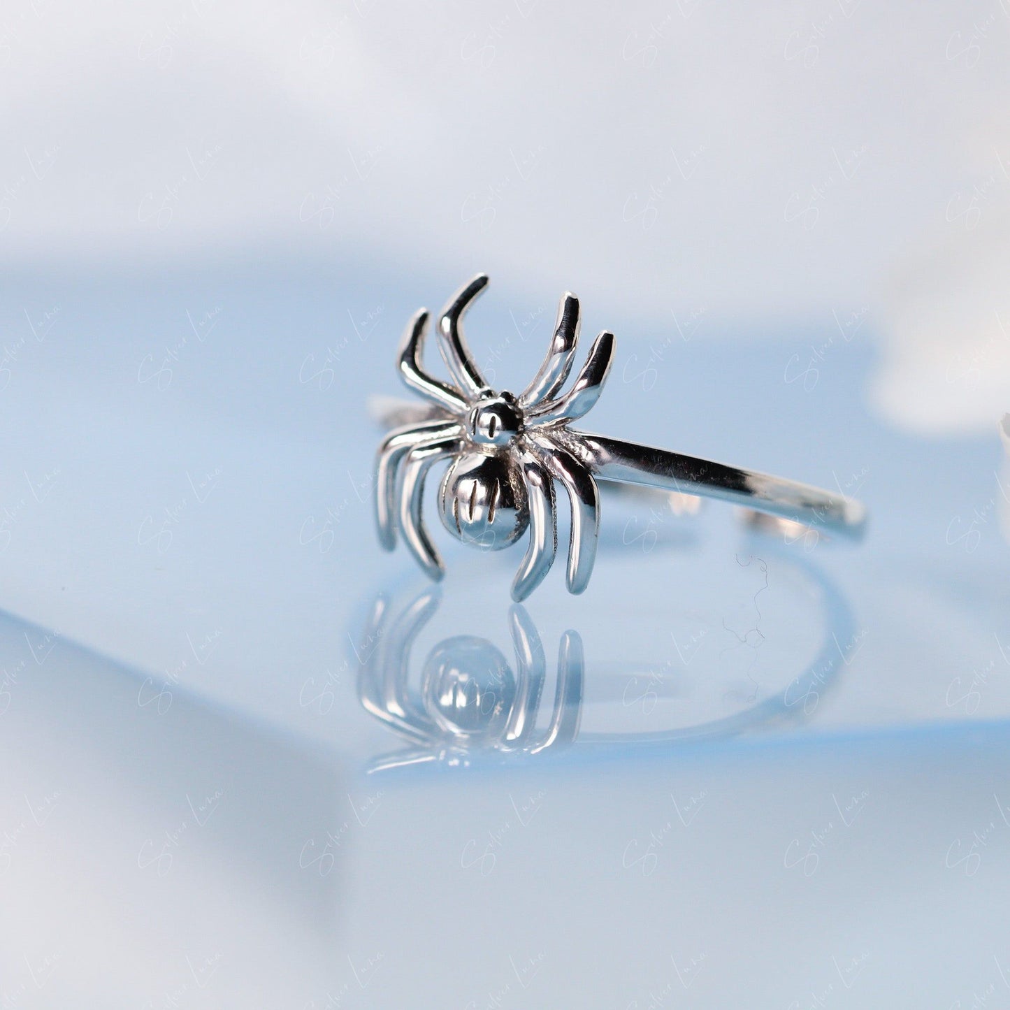 Spider open band ring
