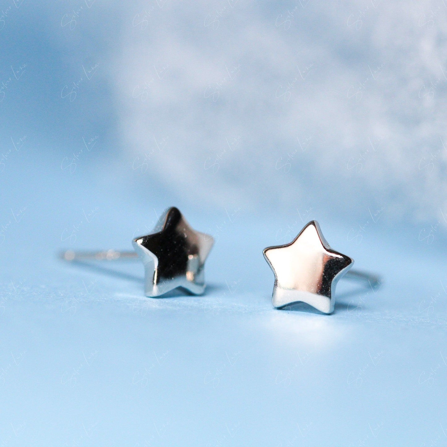 twinkle star stud earrings